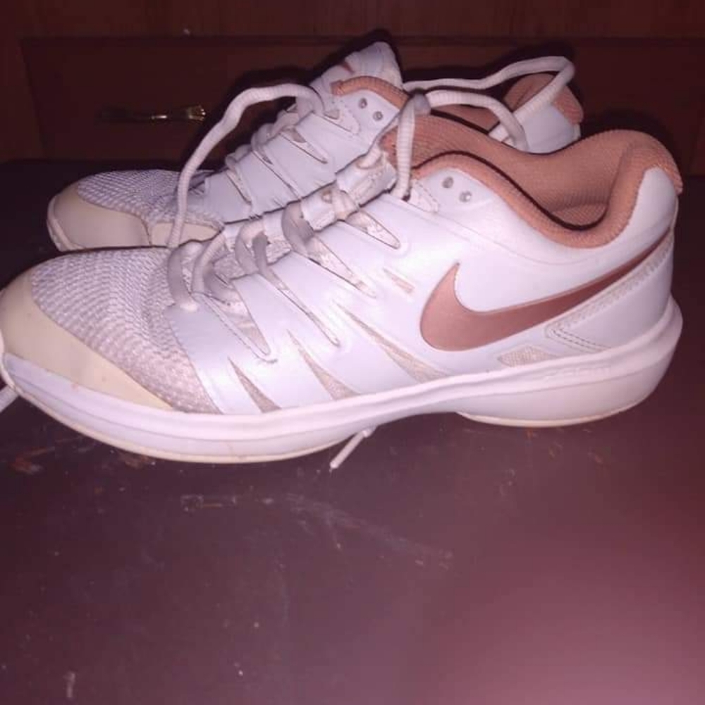 Nike rose gold